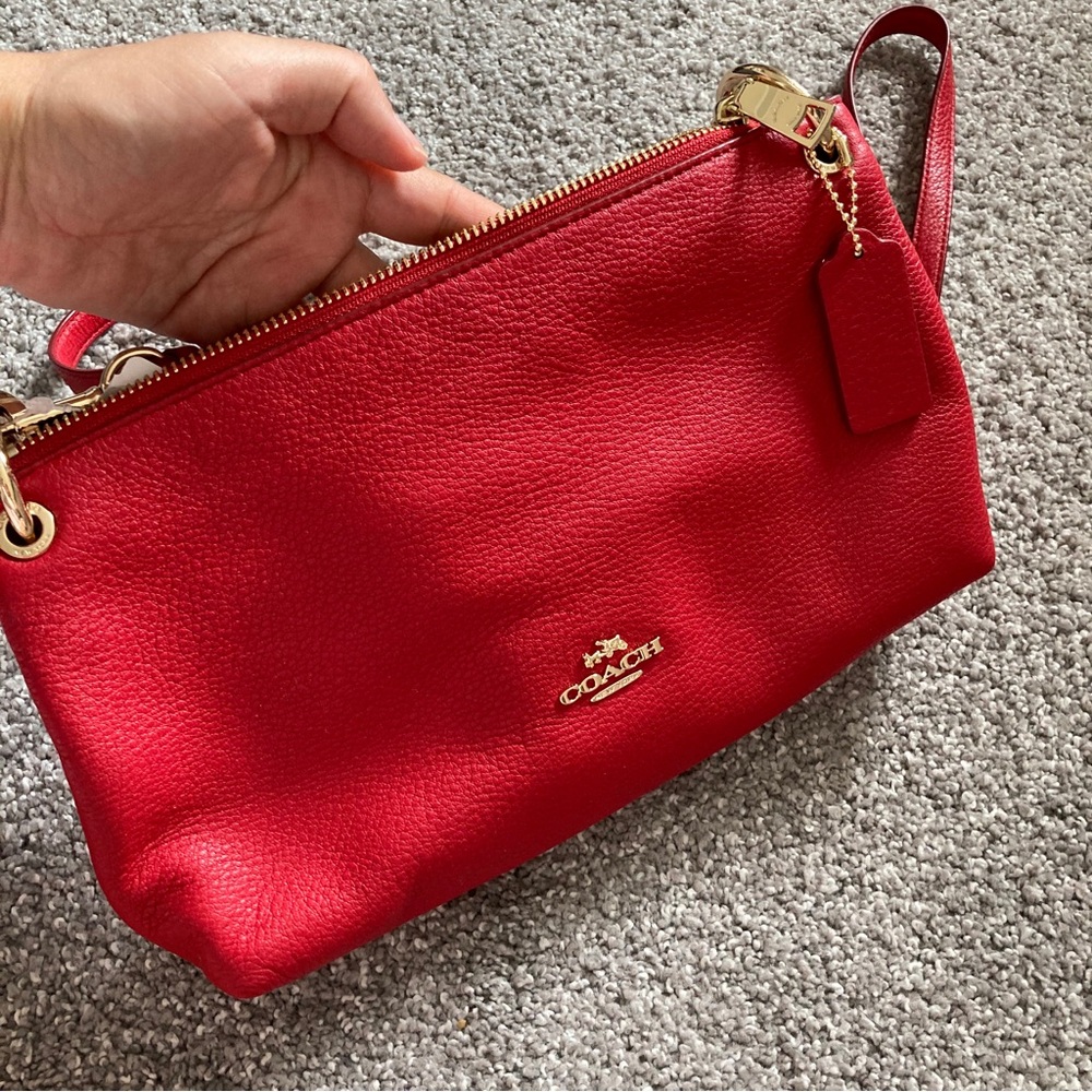 Coach sling red crossbody bag NWT mini bag - Picture 3 of 6